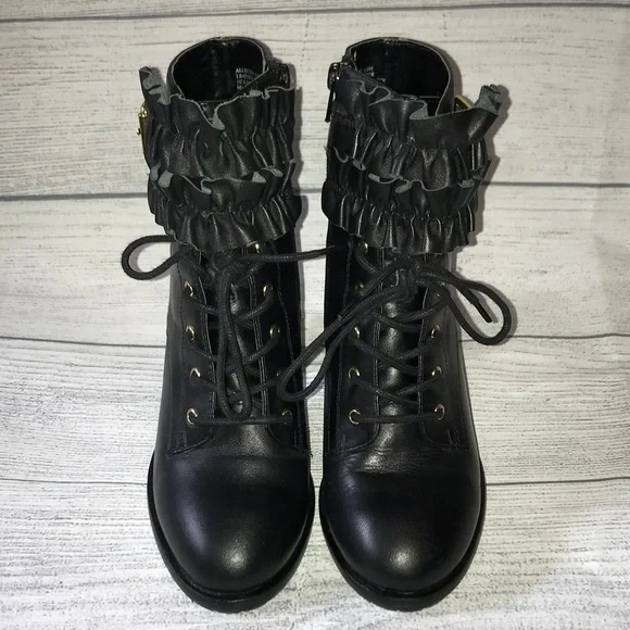 NEW BETSEY JOHNSON Alleexis Bootie - Picture 3 of 8